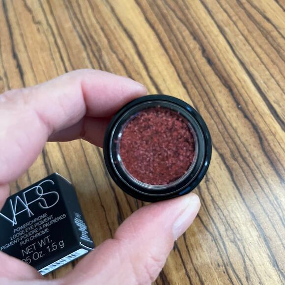 Nars Powerchrome Loose Eye Pigment Eyeshadow 9134 Hammered 0.05oz - Picture 3 of 4